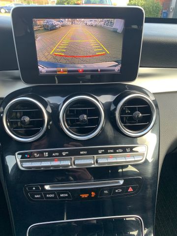 Fahrzeugabbildung Mercedes-Benz C 220 Td 9G-Tronic+LED+Navi+Distronic+Kamera+AHK