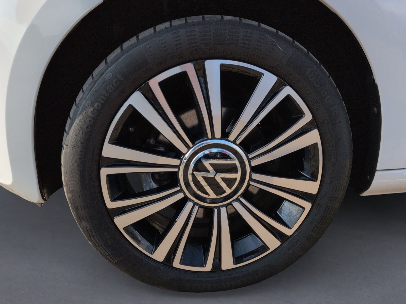 up! 1.0 Active MAPS&MORE+SHZ+LANE-ASSIST+KLIMA