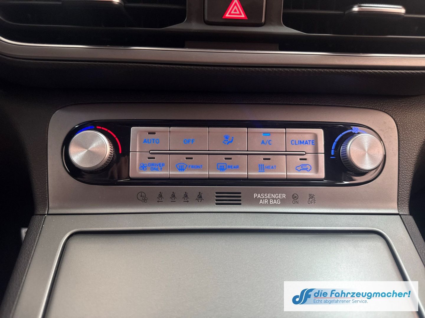 Fahrzeugabbildung Hyundai KONA Trend Elektro 2WD Navi Soundsystem LED ACC