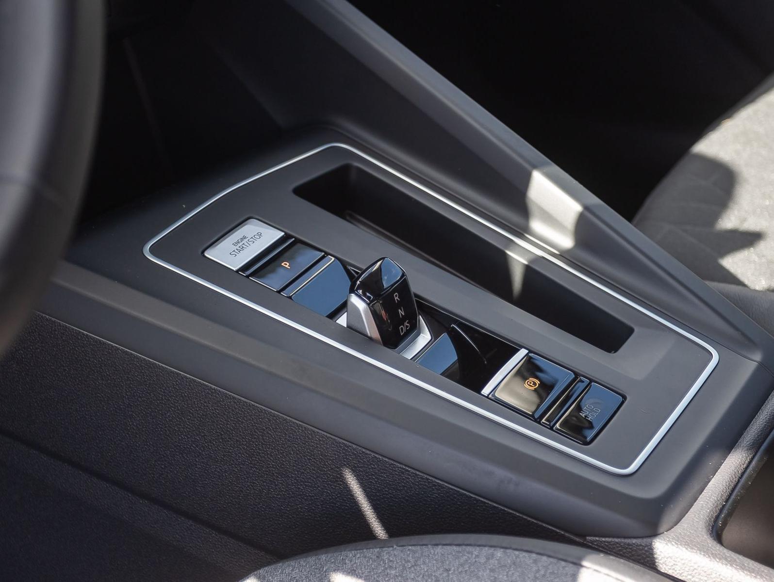 Volkswagen Golf VIII Goal 1.5 eTSI DSG Navi LED ACC EPH AHK, миниатюра 18