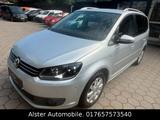 Volkswagen Touran Cup, Navi, Voll Scheckheftgepflegt - VW Touran Gebrauchtwagen in Hamburg