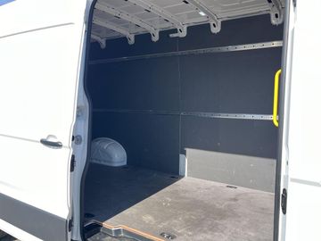 Volkswagen Crafter - 11