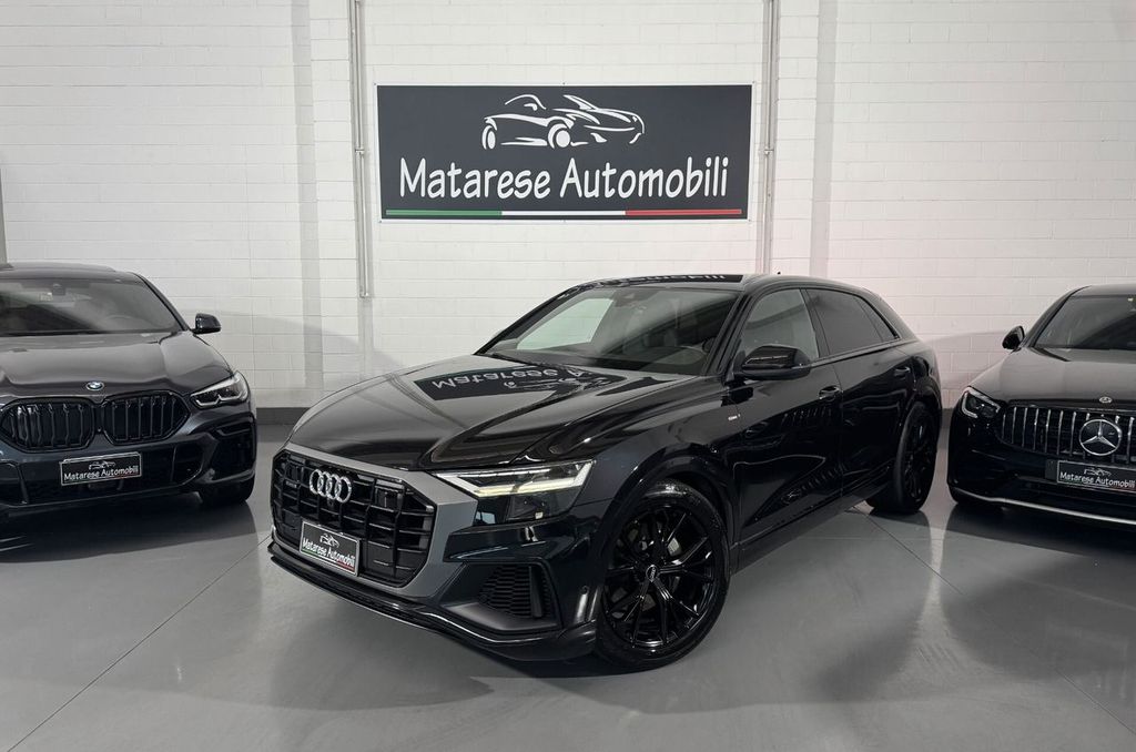 Image of Audi Q8