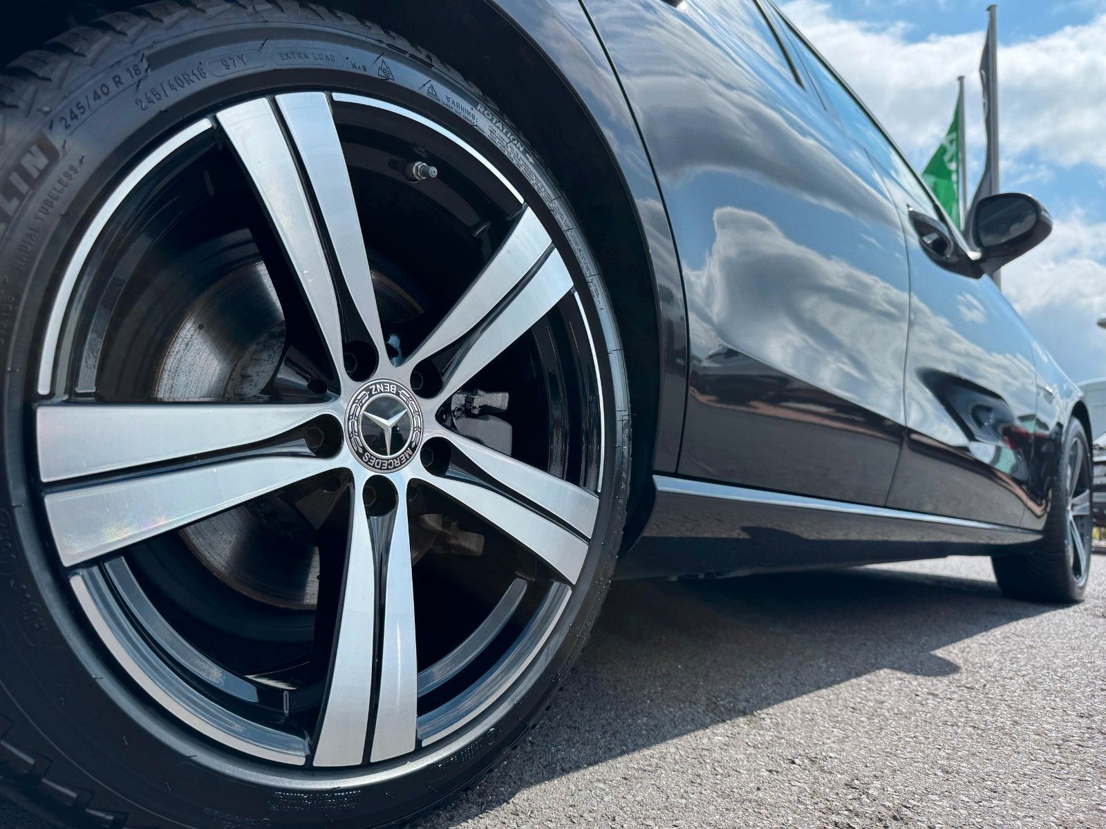 Fahrzeugabbildung Mercedes-Benz C 200d T Avantgarde AHK+RFK+Memory+TotW