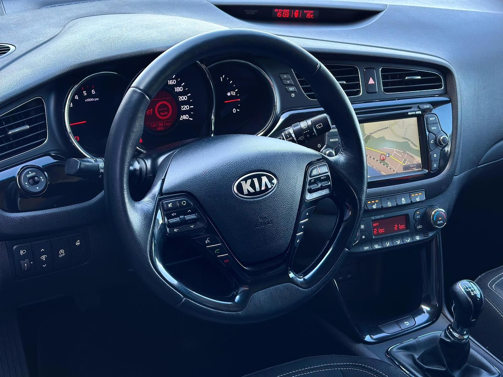 KIA Ceed Sportswagon 1.6CRDi Dream Team SHZ#TEMPO#BT - Image 20