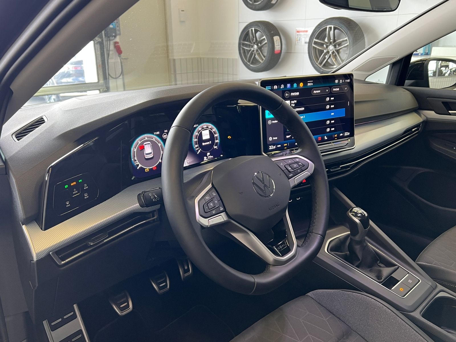 Fahrzeugabbildung Volkswagen Golf VIII GOAL 1.5 TSI *LED, App-Connect, 16'-LM