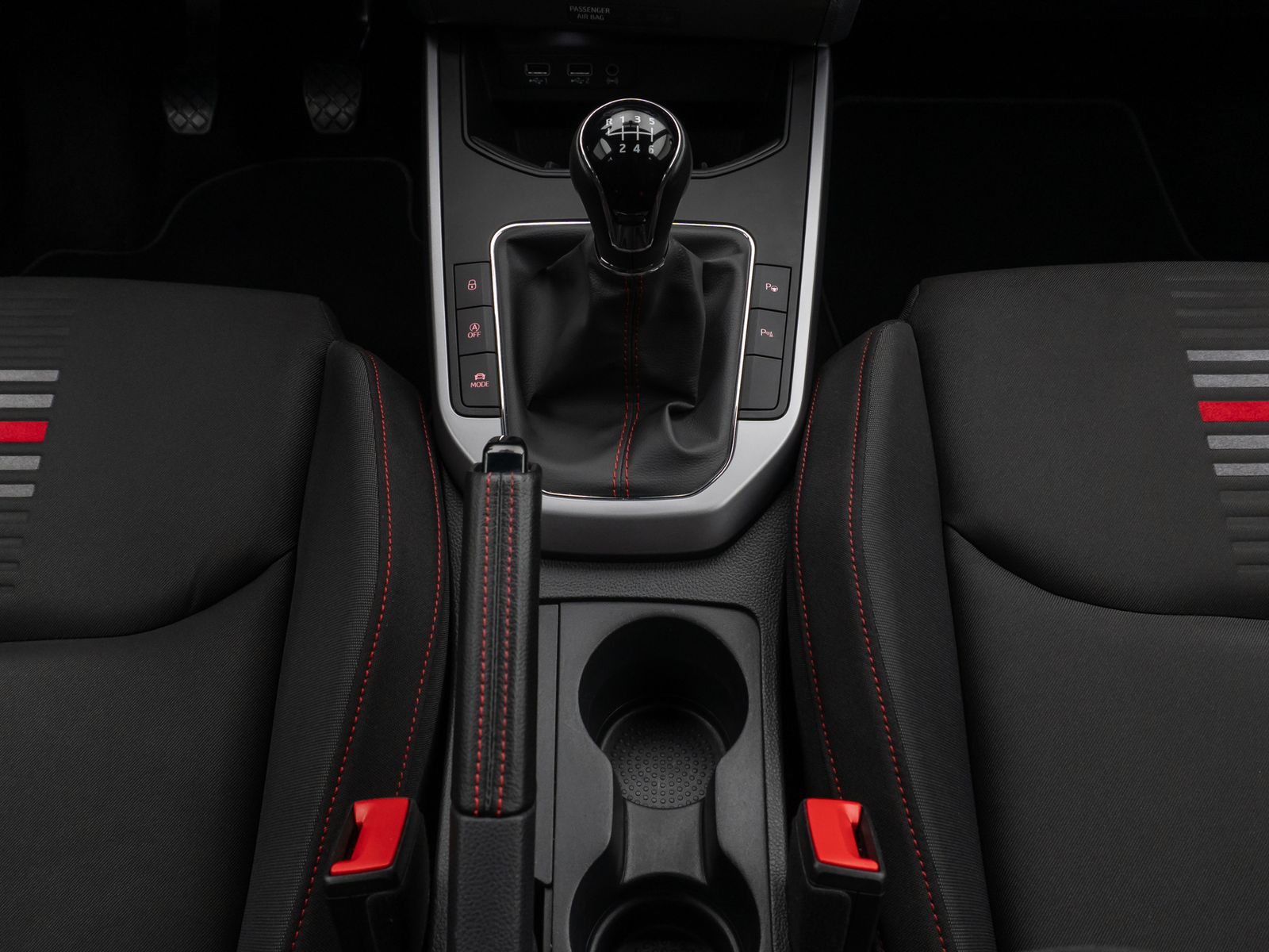 Fahrzeugabbildung SEAT Arona FR 1.5 TSI Kamera LED Tempomat Sport