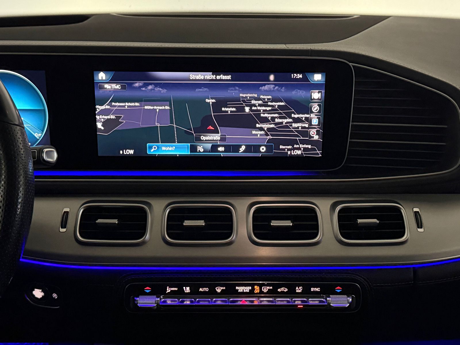 Fahrzeugabbildung Mercedes-Benz GLE 300 d 4MATIC AMG-LINE/PANO/BURMESTER/7-SITZ