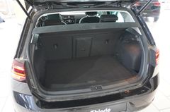 Fahrzeugabbildung Volkswagen Golf VII Lim. 1.5 TSI HIGHLINE DSG NAVI/LED/ACC