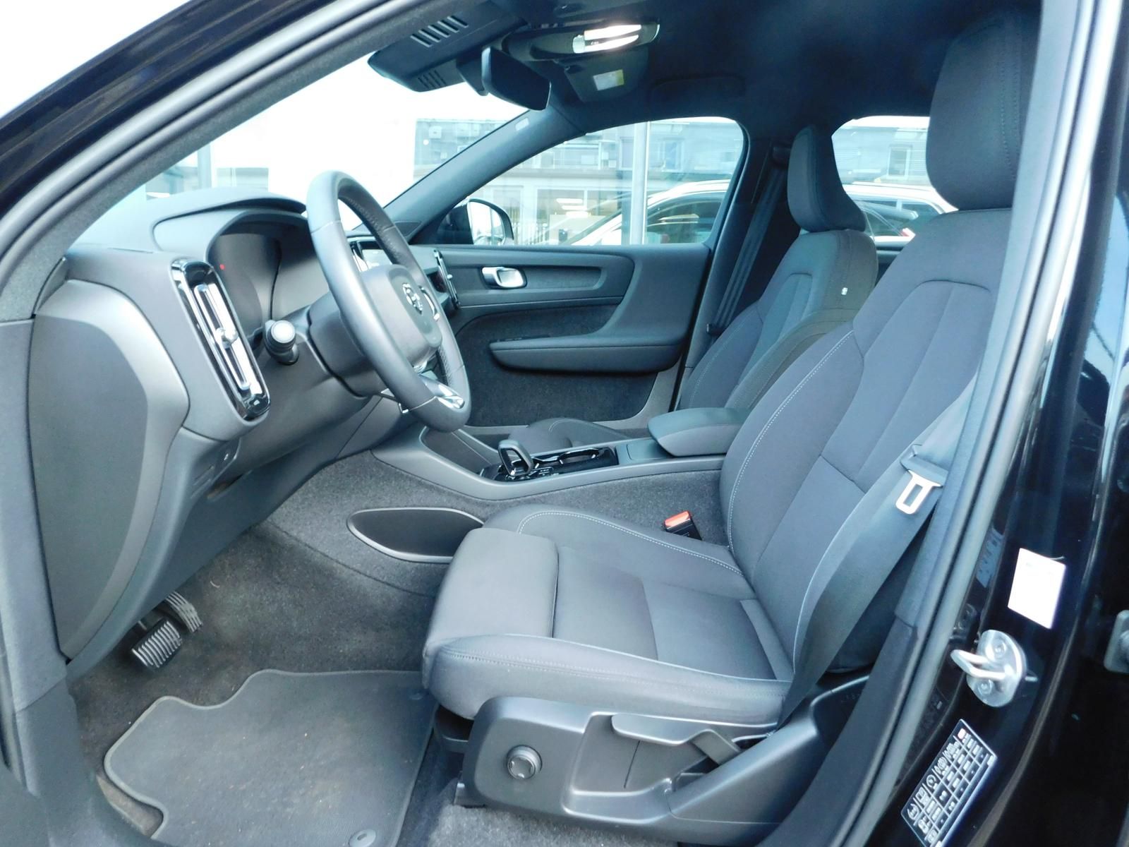 Fahrzeugabbildung Volvo XC40 Recharge Single Motor Plus