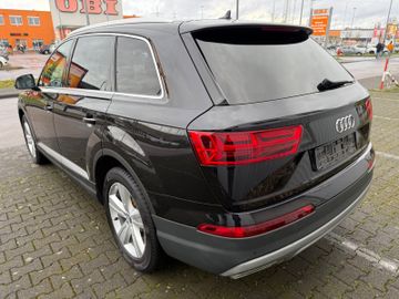 Audi Q7 - 7
