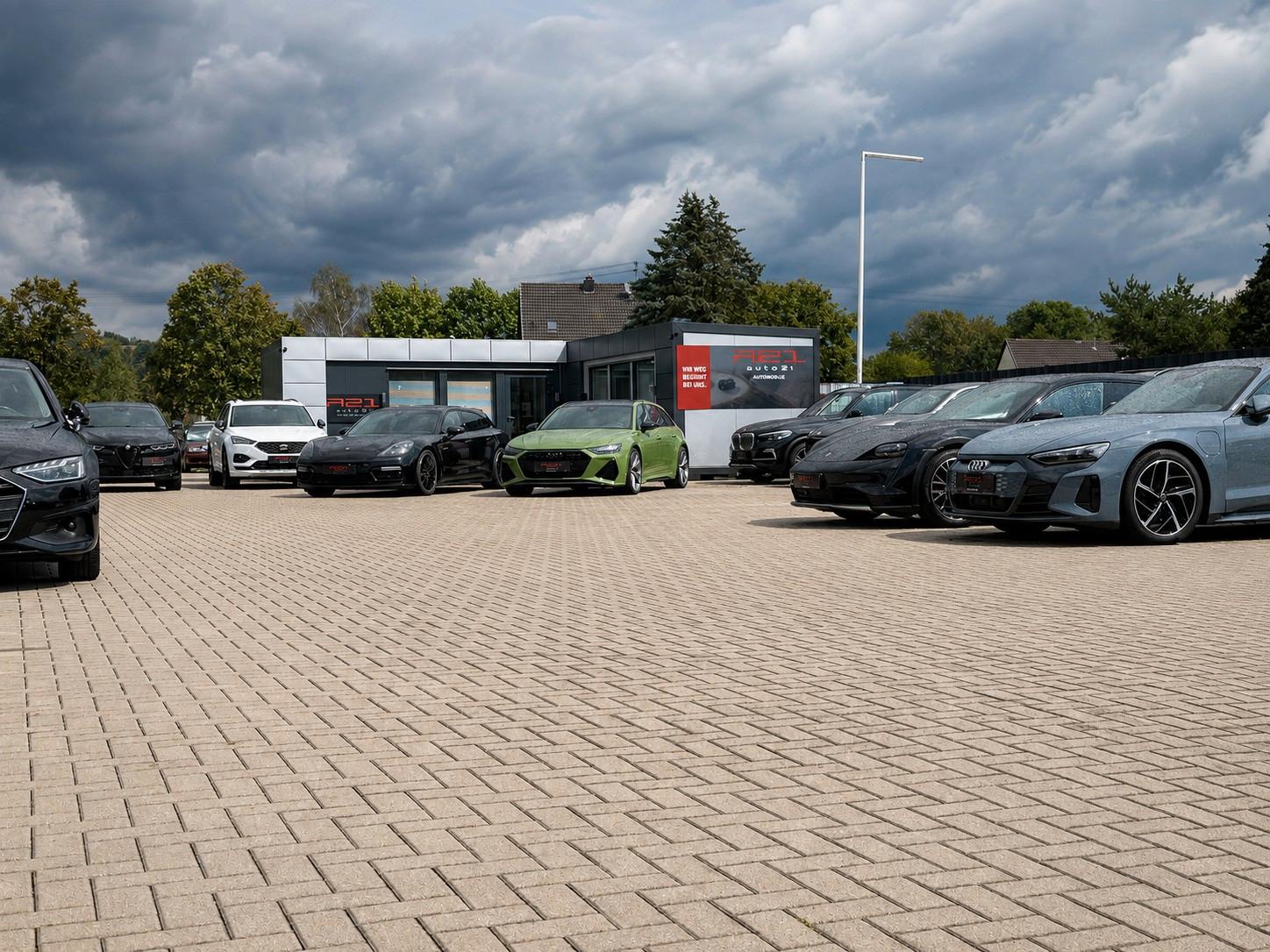 showroom-image-bottom