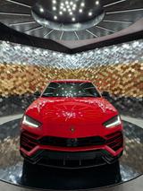Lamborghini Urus *Carbon*4-Sitzer*Akrapovic*Pano*B&O* - Lamborghini Urus aus 2021
