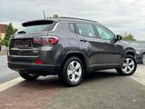 Jeep Compass Longitude FWD Navi Spurhalte Rkam TopZus - graue Jeep Compass