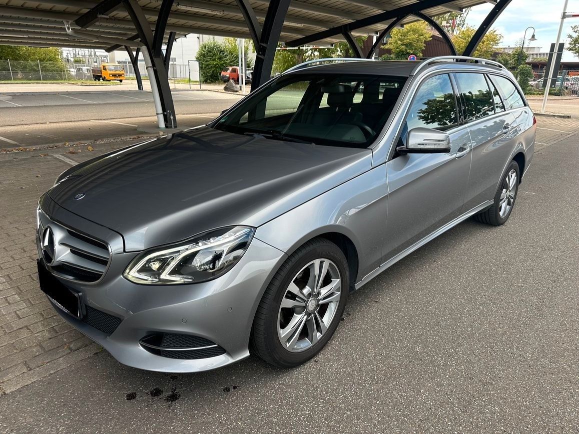 Mercedes-Benz E200 T Avantgarde CGI AUTOMATIK AHK LED