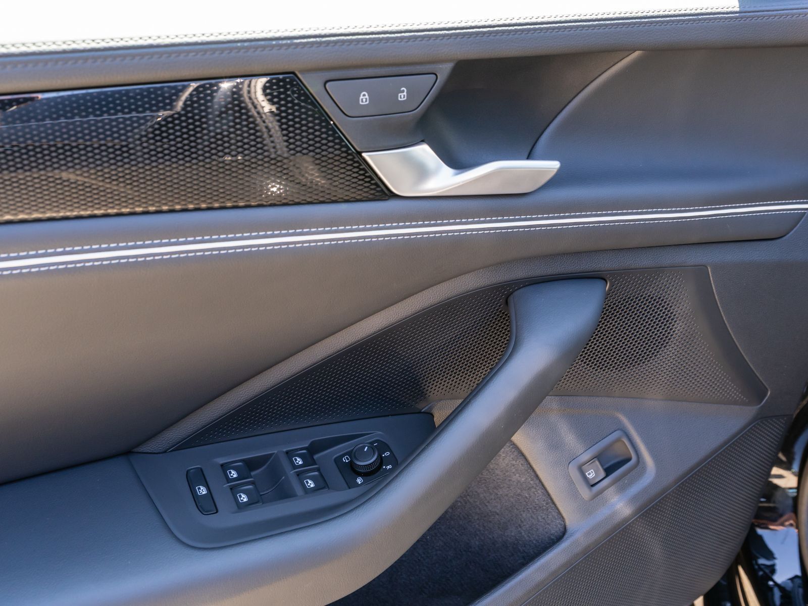Volkswagen Passat Variant - Bild 11
