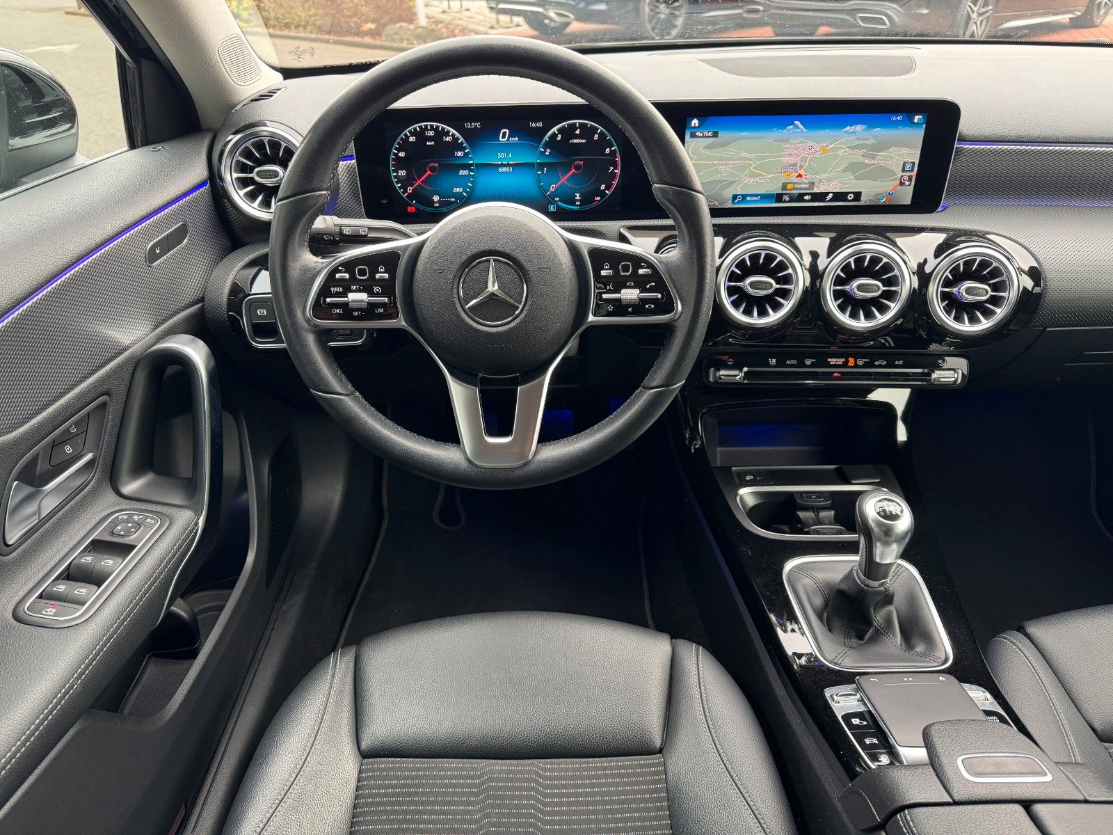 Fahrzeugabbildung Mercedes-Benz A 180 Progressive MBUX+LED+Ambiente+Carplay