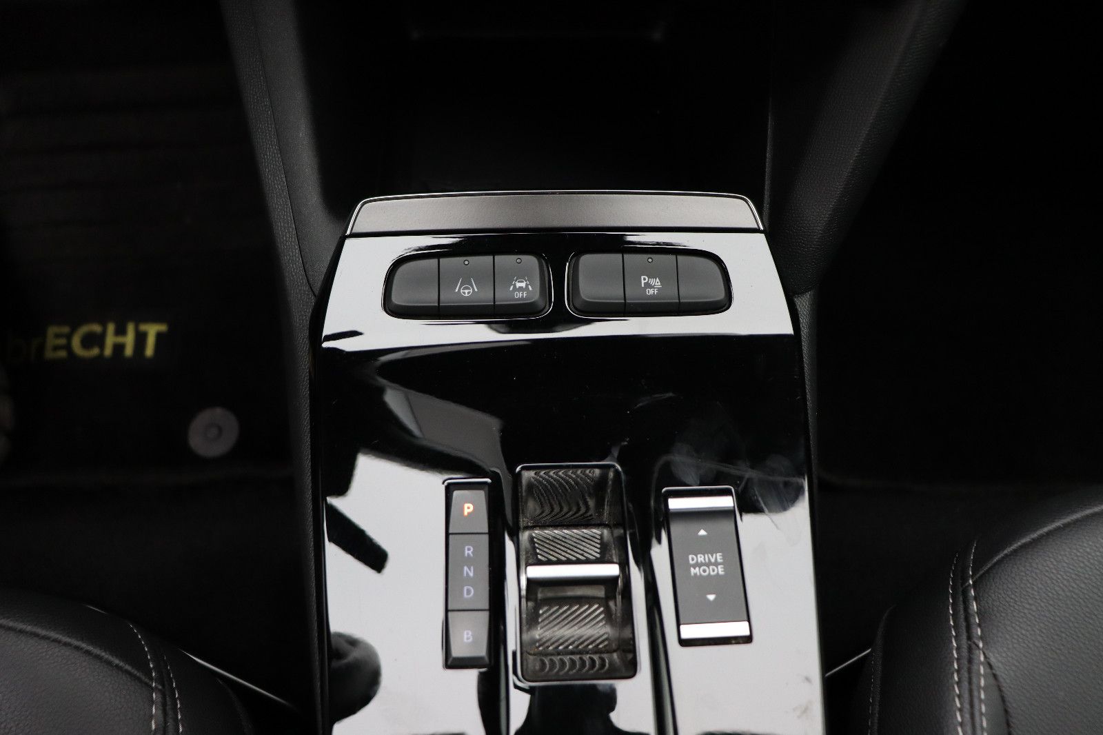 Fahrzeugabbildung Opel Mokka e Ultimate LED/RK/ACC/SH/AppleCP