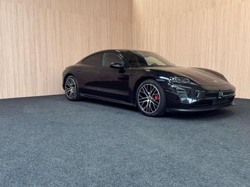 صورة 4 لـ 2020 Porsche TAYCAN