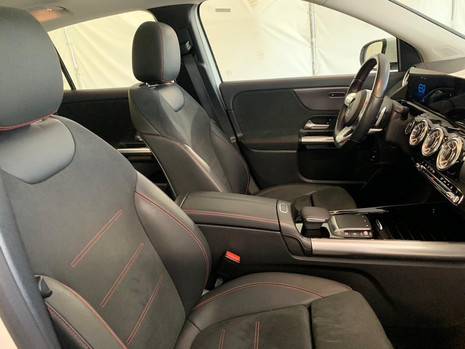 Mercedes-Benz EQA 250 AMG Line|Pano|Keyless|Kamera|MBUX|HP-LED foto 4