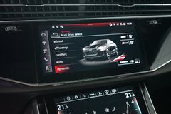 AUDI RSQ8 performance | B&O Advanced | Carbon | 305 AUDI RSQ8 performance | B&O Advanced | Carbon | 305