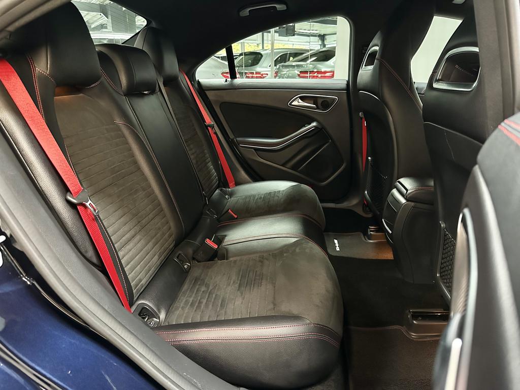 Mercedes-Benz CLA 45 AMG