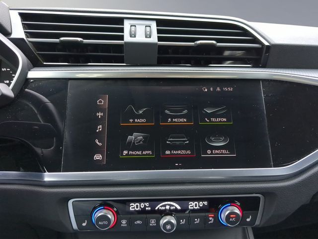 Q3 35 1.5 TFSI advanced S-tronic ACC STANDHZ LED