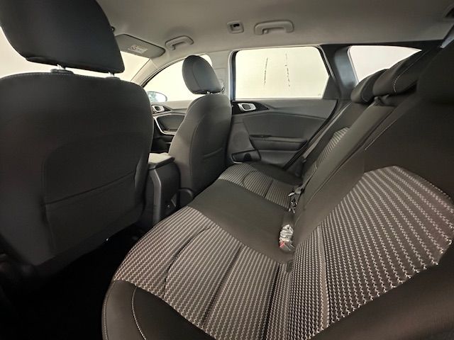 Fahrzeugabbildung Kia Ceed_sw Sportswagon Vision 1.4 Lane ASS SHZ Navi