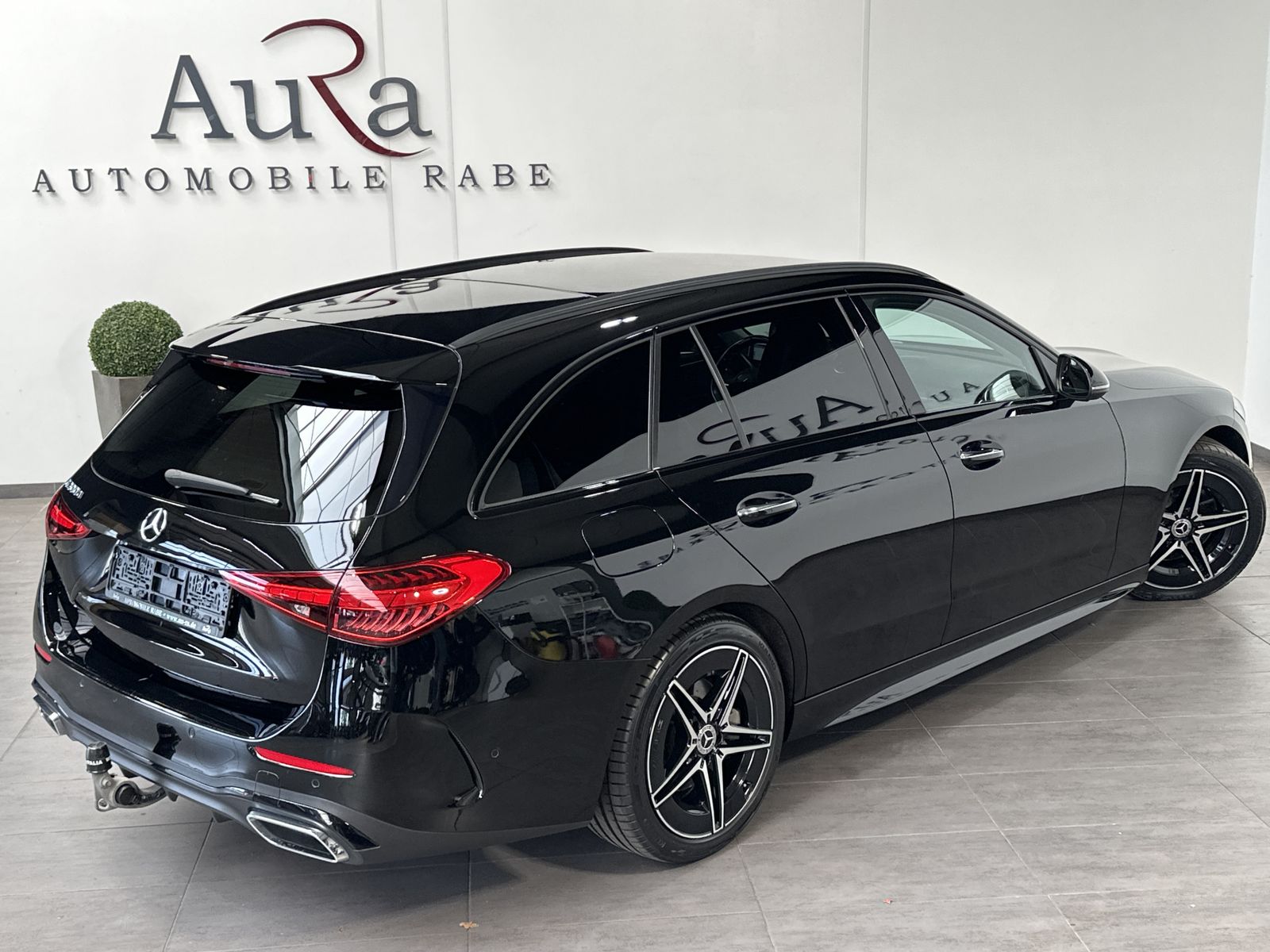 Fahrzeugabbildung Mercedes-Benz C 300d T AMG-Line NAV+LED+AHK+HUD+BURMESTER+KAM
