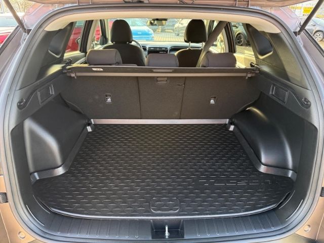 Fahrzeugabbildung Hyundai Tucson Trend Plug-In Hybrid 4WD +KLIMA+LED+NAVI+