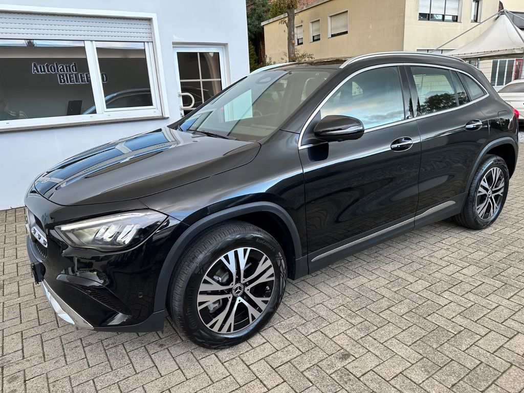 Image of Mercedes-Benz GLA 220