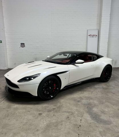 ASTON MARTIN DB11