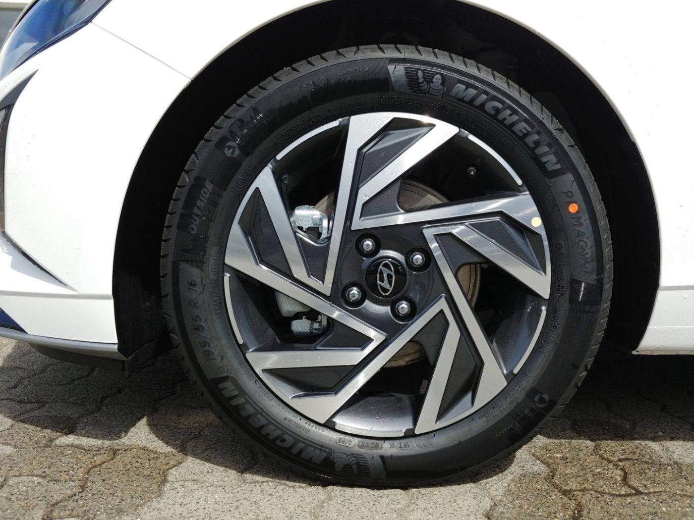 Hyundai i20 – Bild 15