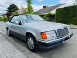Mercedes-Benz E 320 / 300E 2. Hand Scheckheft unter 60000km - Mercedes-Benz 320