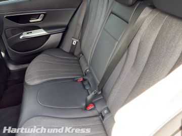 Mercedes E 200 - 12