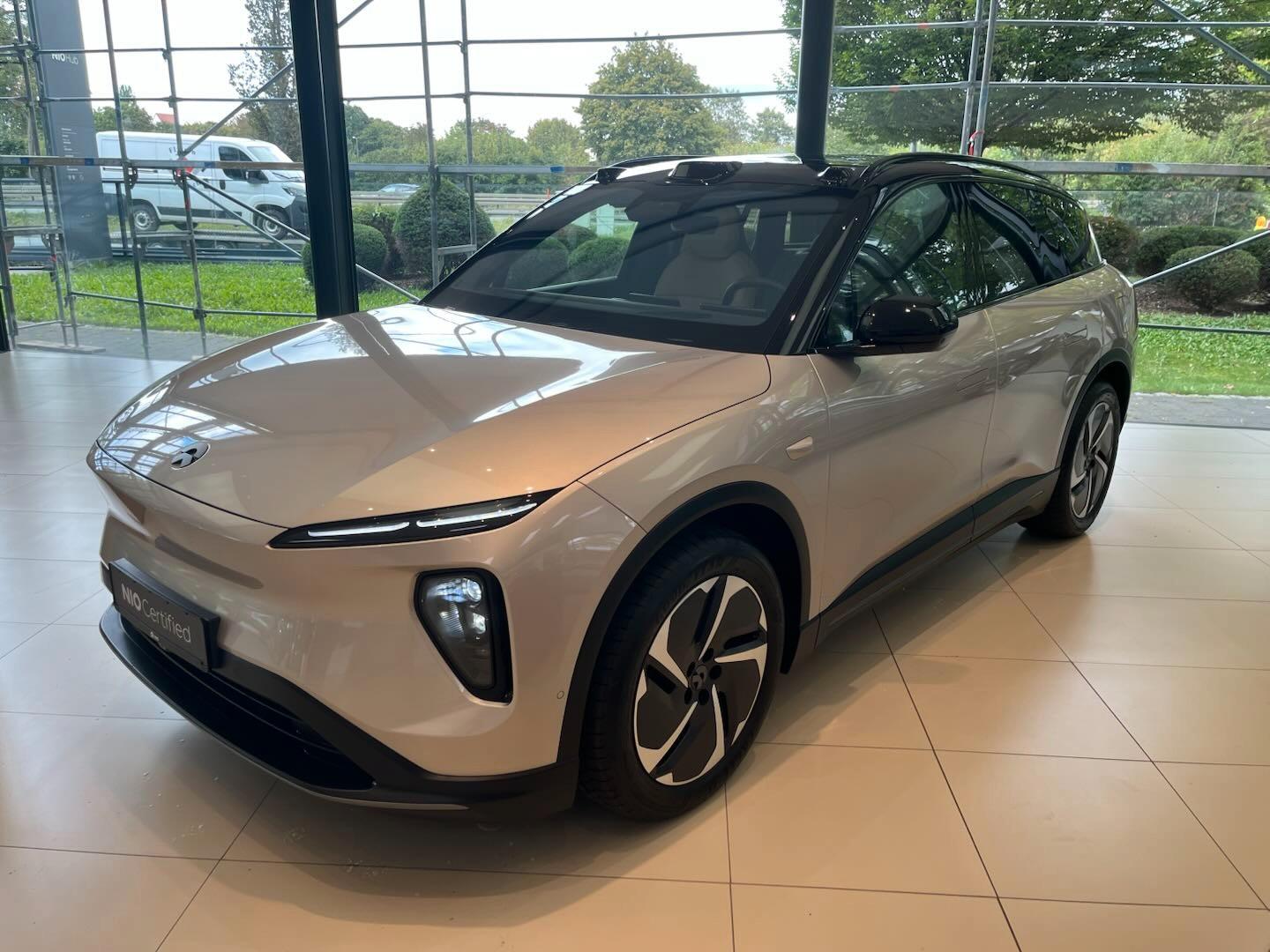 NIO EL6