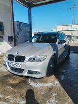 BMW 320i Touring - - BMW 320 aus 2009: Kombi, 320i