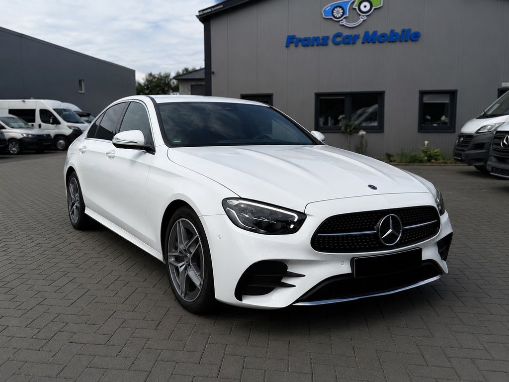 Image of Mercedes-Benz E 300