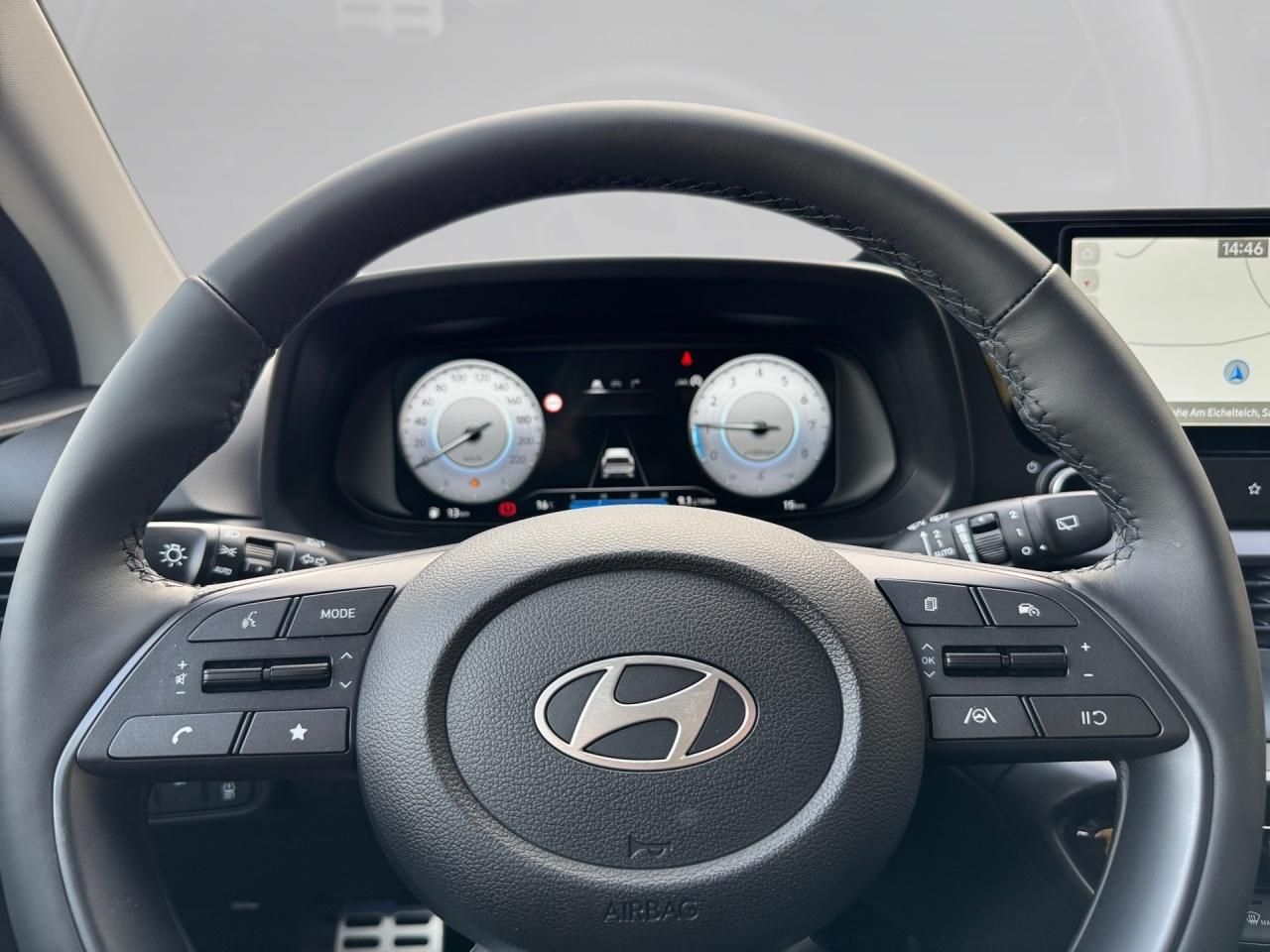 Fahrzeugabbildung Hyundai BAYON Trend, Komfortpaket *KLIMAA*CARPLAY*NAVI*4