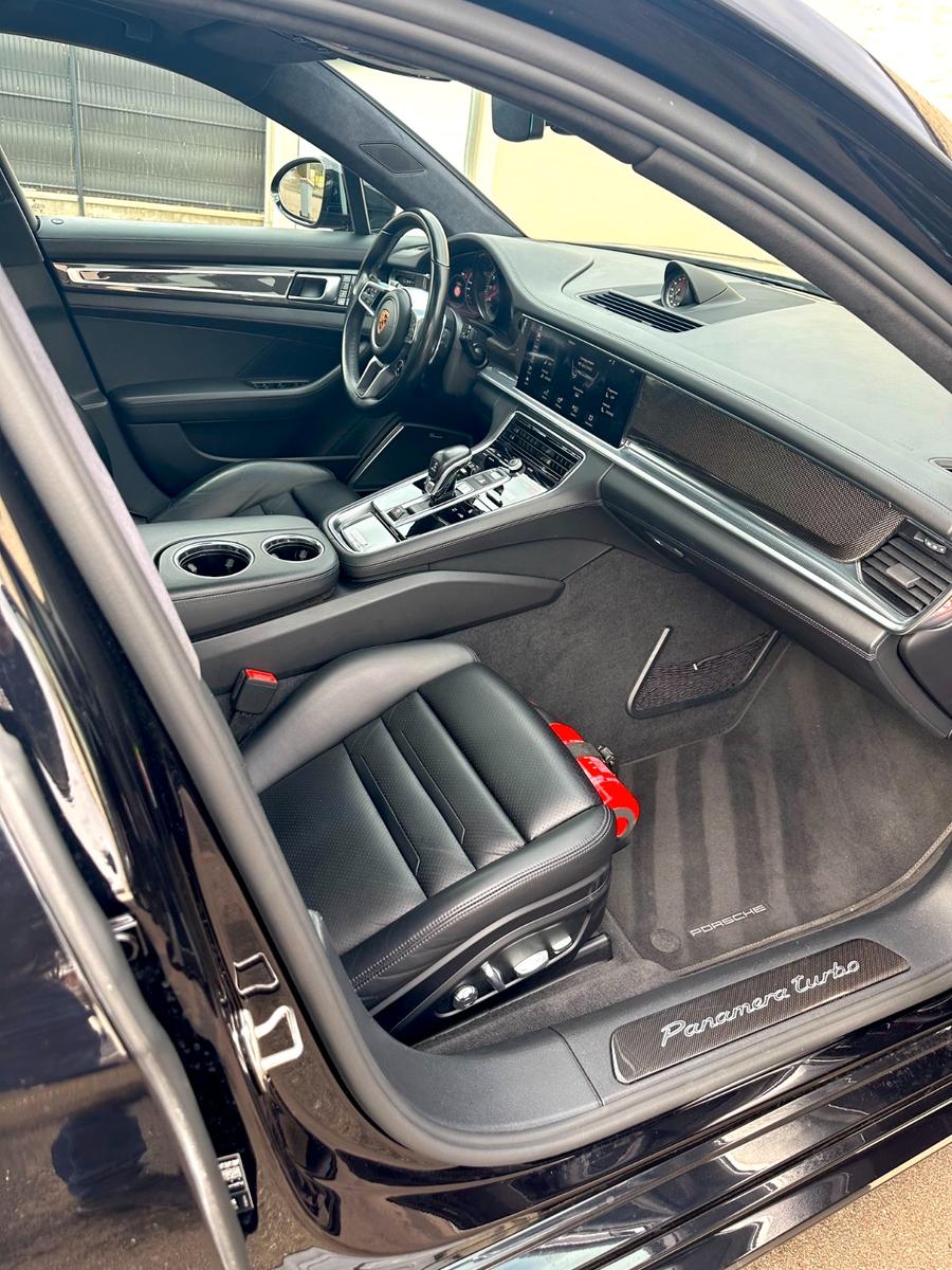 Porsche Panamera Turbo  4.0 V8 Sport Design Keramik