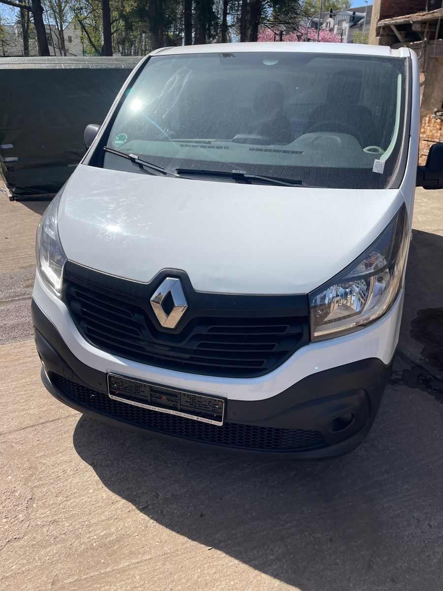 Renault Trafic - 1
