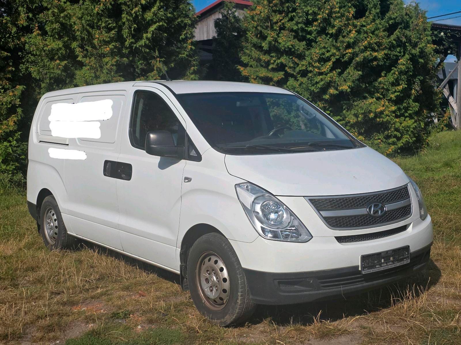 Hyundai H1 2012 — interior