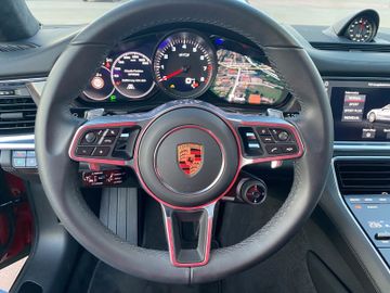 Fahrzeugabbildung Porsche Panamera Sport Turismo GTS 4.0 LED-MATRIX HEADUP