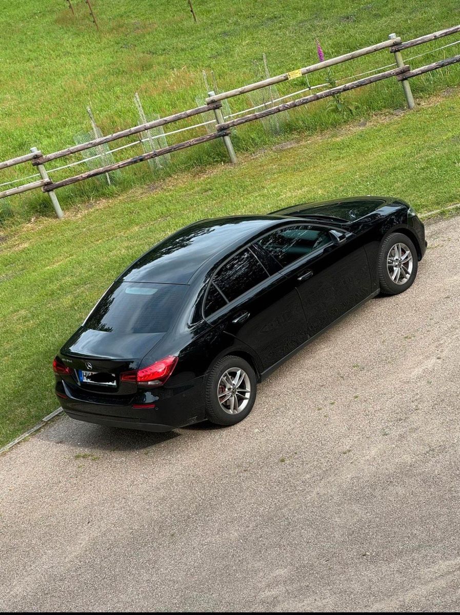 MERCEDES-BENZ Mercedes A 180 d Limousine Automatik  EZ ...