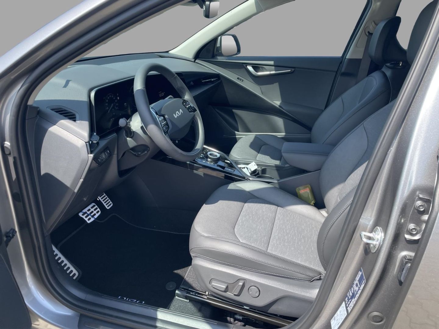 Fahrzeugabbildung Kia Niro Hybrid Spirit Sitzkühlung SpurhalteASS DAB