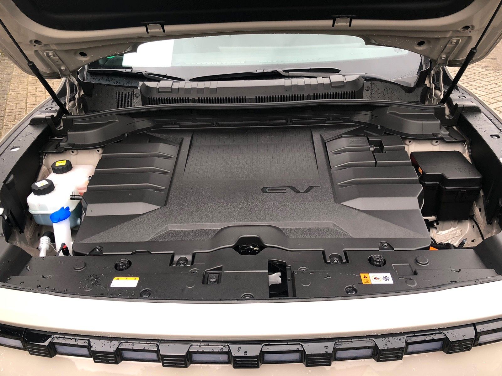 Fahrzeugabbildung Ssangyong Torres EVX PLATINUM WÄRMEPUMPE+NAVI+