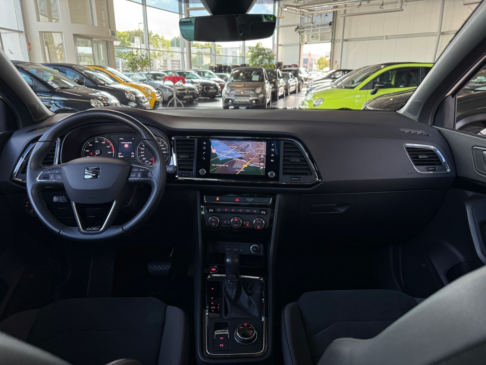 Fahrzeugabbildung SEAT Ateca Xcellence PANO BEATS ACC LED