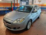 Fiat Bravo 1.4 16v 90cv Dynamic - blaue Fiat Bravo