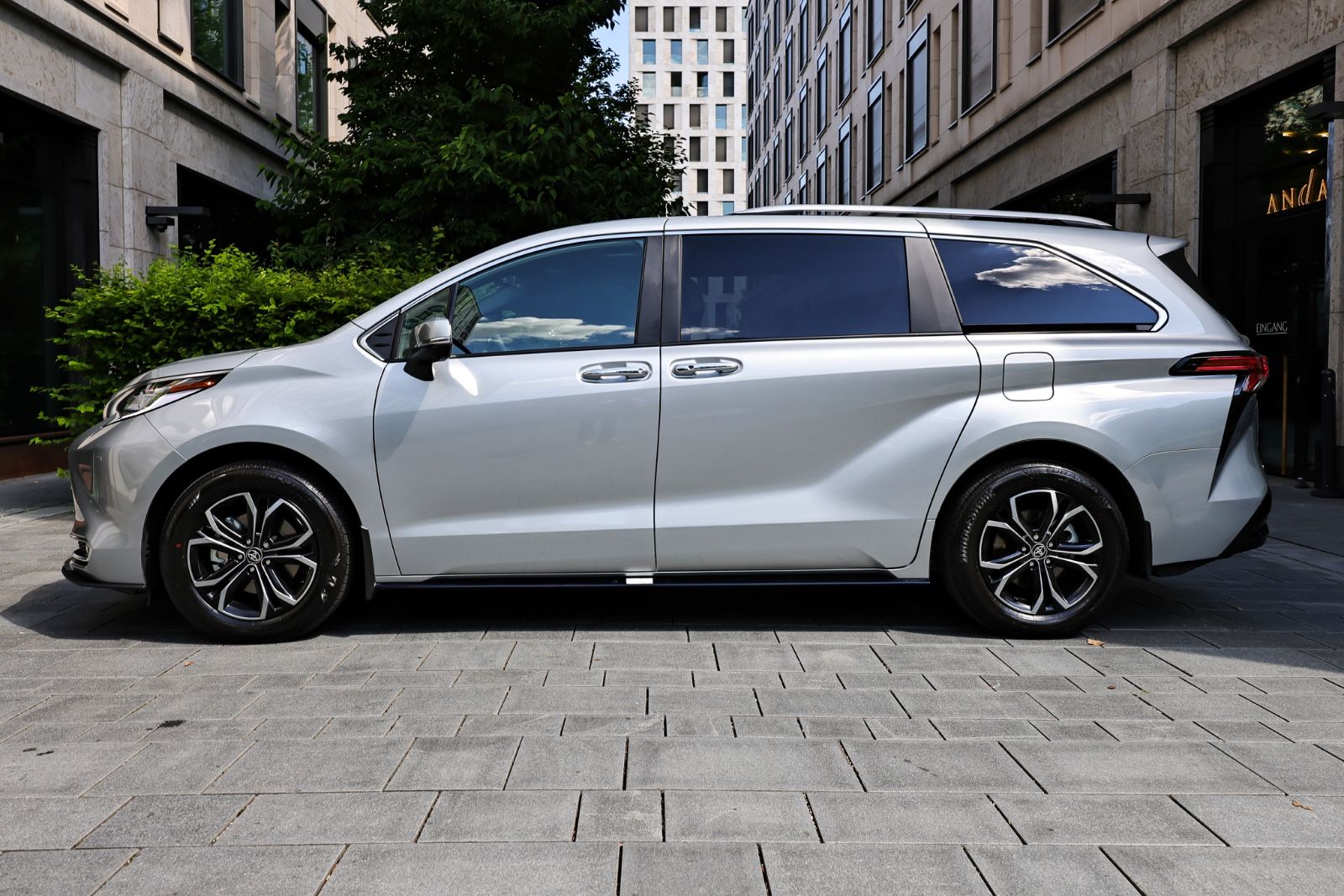 Toyota Sienna Platinum AWD | T1 OUTSIDE EU EXPORT imagem 3