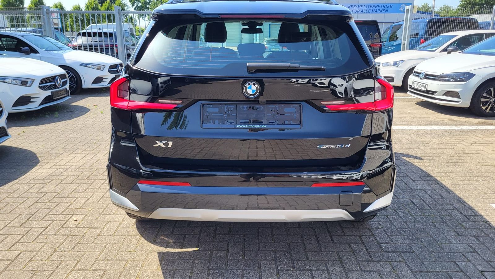 BMW X1 18 d sDrive xLine Live Cockp.Plus Kam PDC LED foto 6